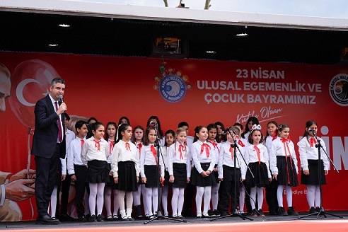 KARTAL’DA UNUTULMAZ 23 NİSAN COŞKUSU